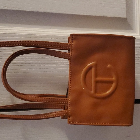 Small Telfar - Picture 9 of 9